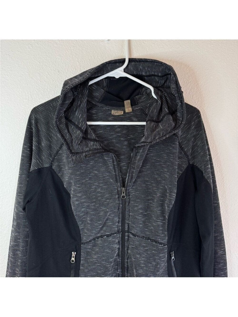 ZELLA Full Zip Athletic Hoodie - Picture 5 of 10
